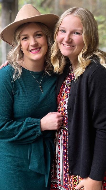Mom and Daughter wearing contacts
